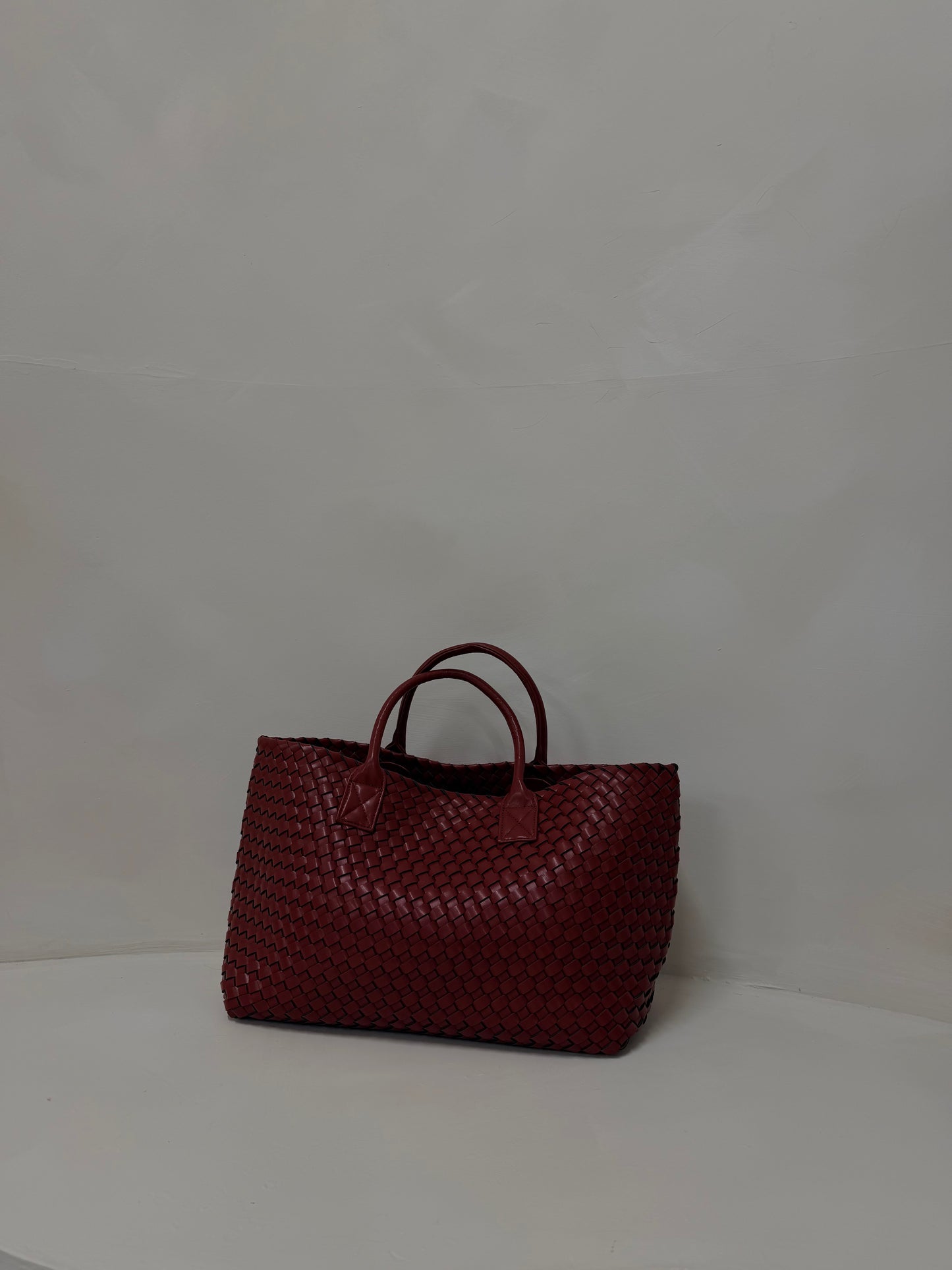 KIKI WOVEN TRANSFORM TOTE BAG