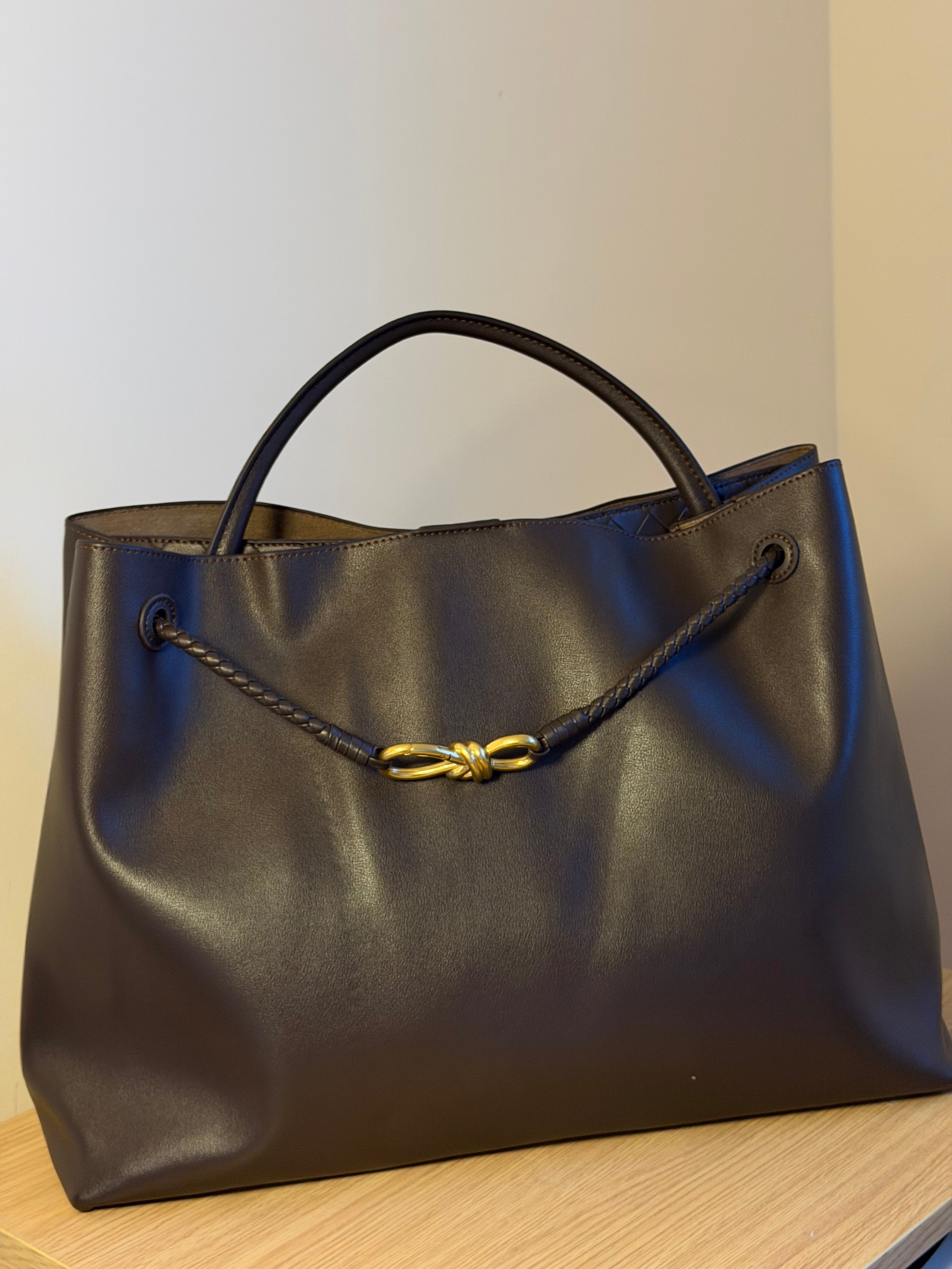GIGI ULTRA MAXI GENUINE LEATHER