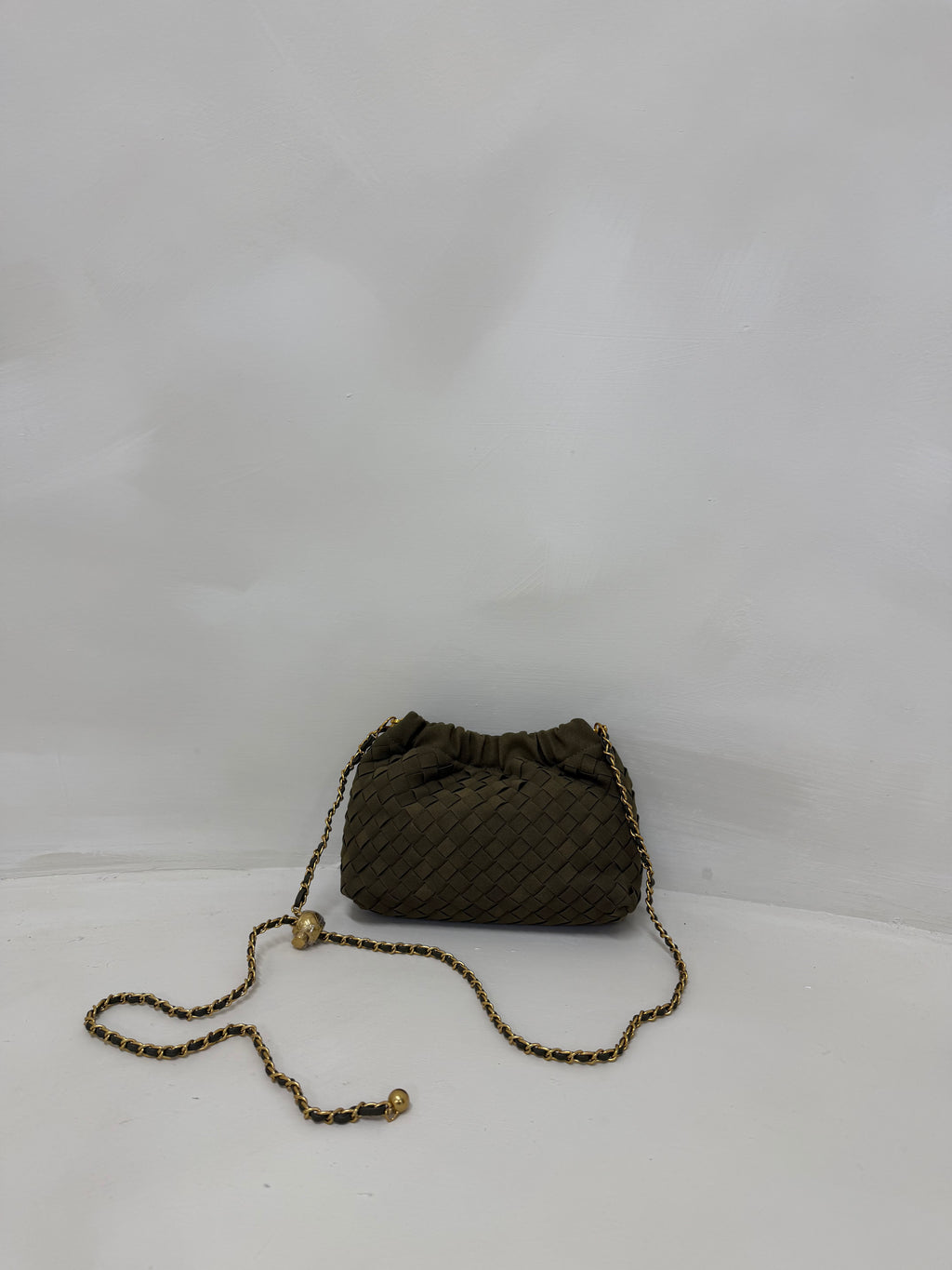 BELLA WOVEN CHAIN CLUTCH