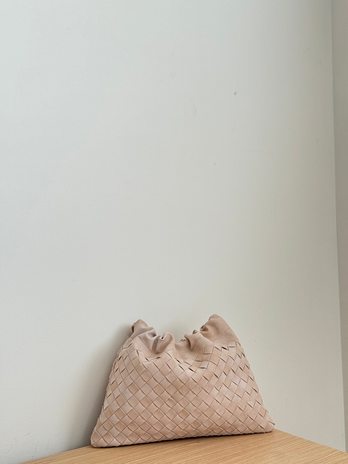 MARGOT SLOUCHY CLUTCH - VEGAN LEATHER