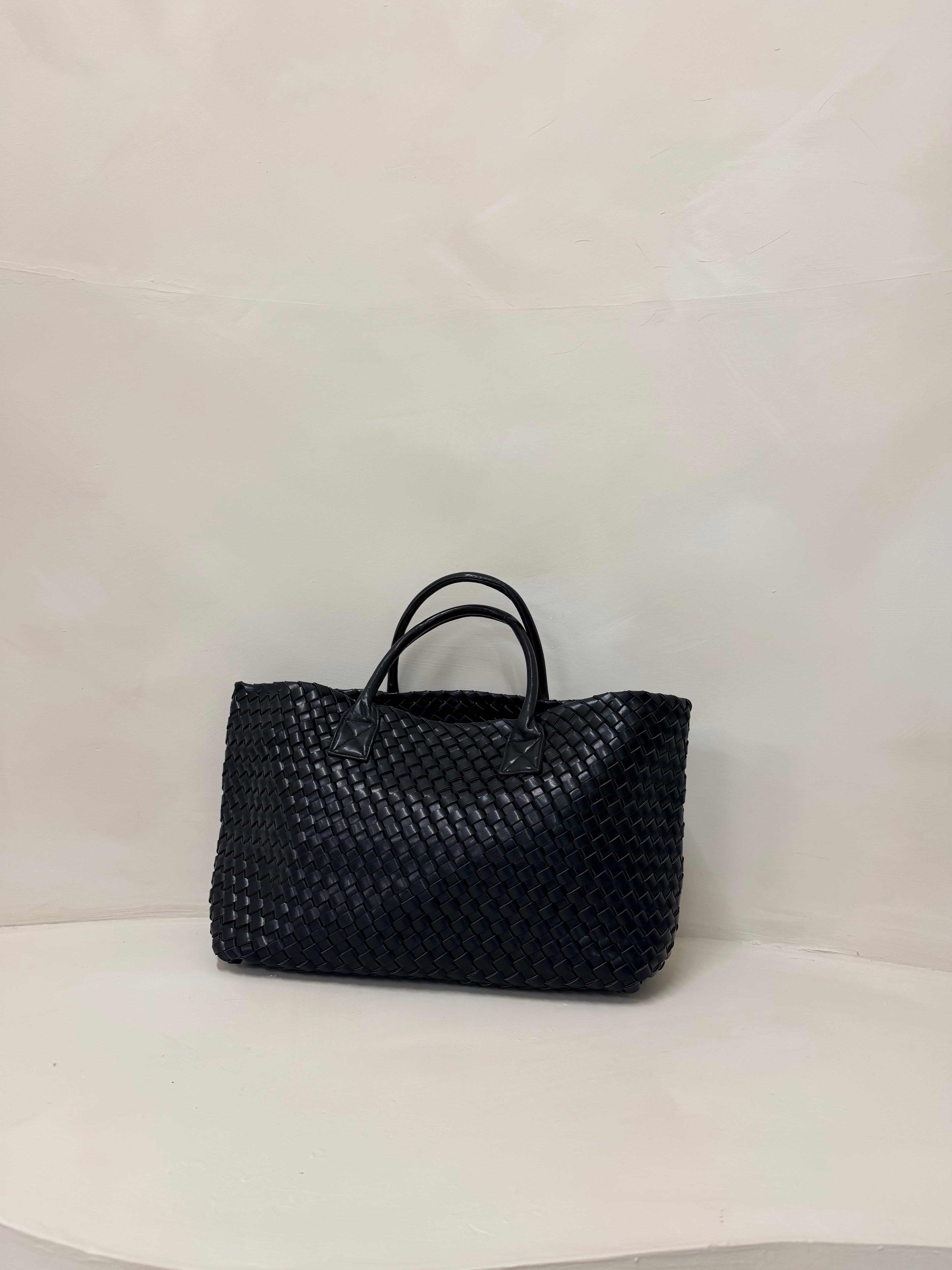 KIKI WOVEN TRANSFORM TOTE BAG