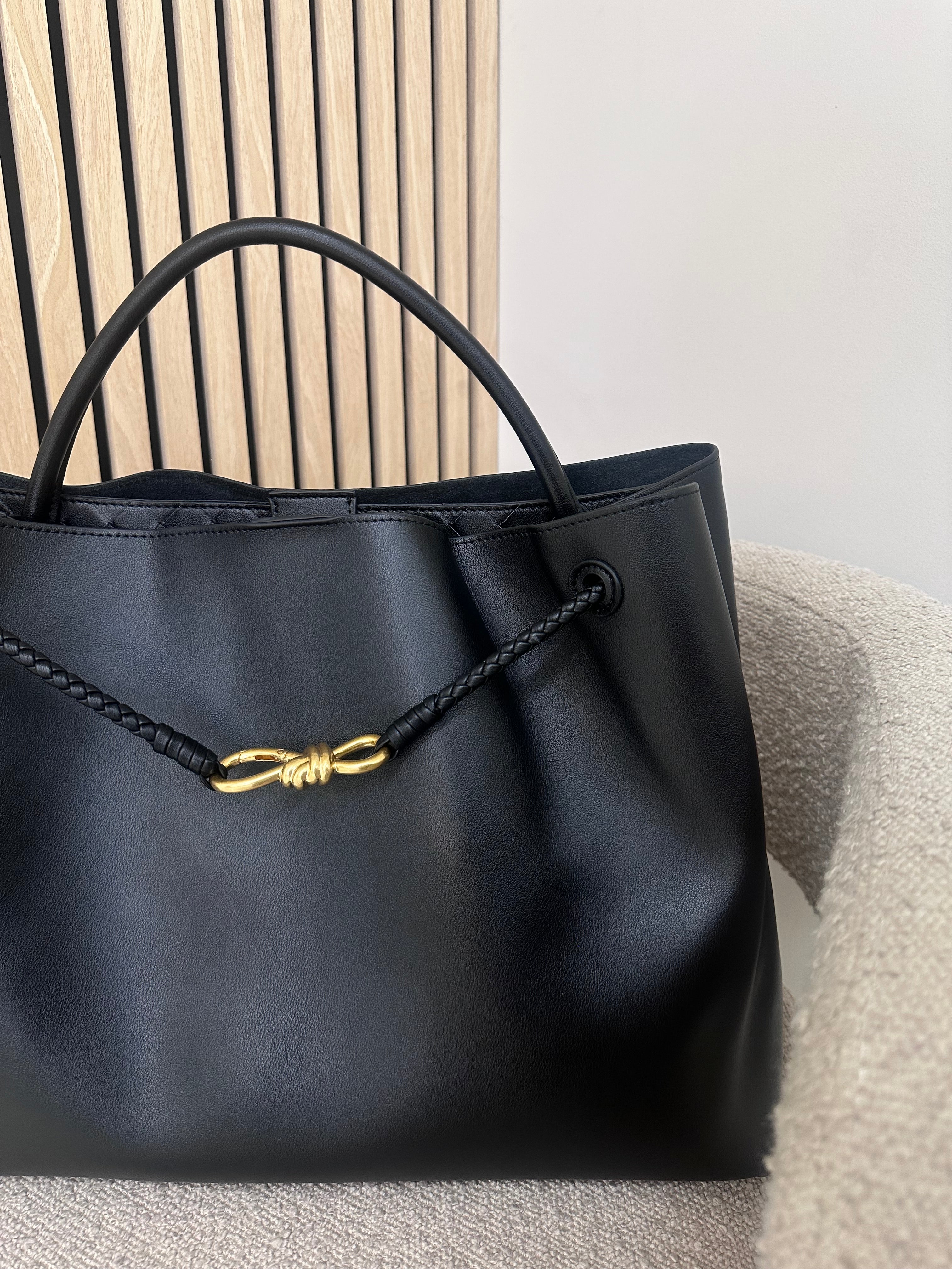 GIGI ULTRA MAXI GENUINE LEATHER