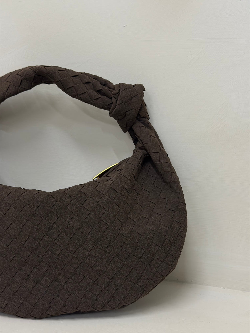 MONA MAXI FAUX SUEDE HANDBAG IN WALNUT