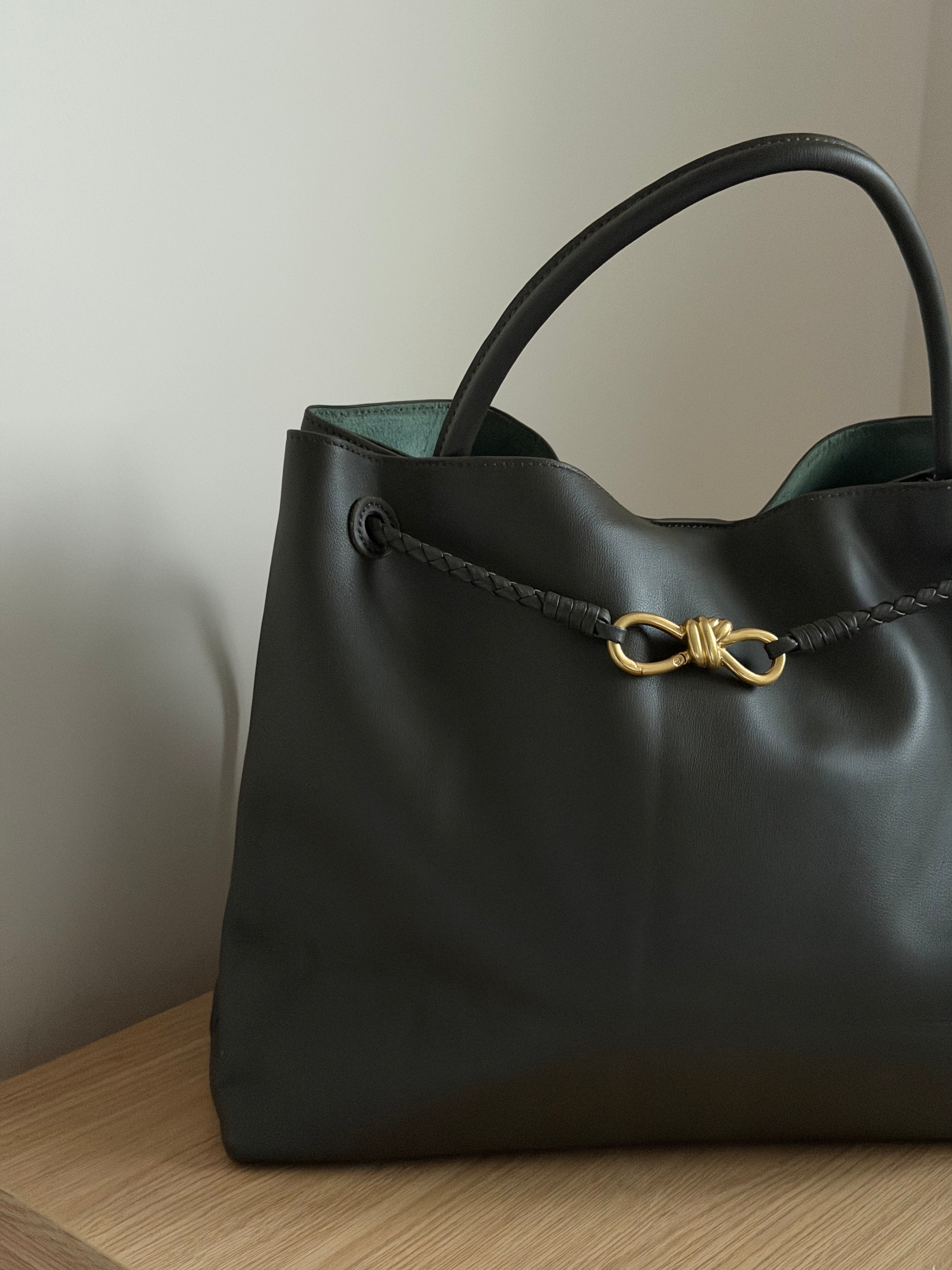 GIGI ULTRA MAXI GENUINE LEATHER