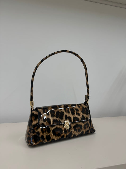 CALIANA SHOULDER BAG IN LEOPARD