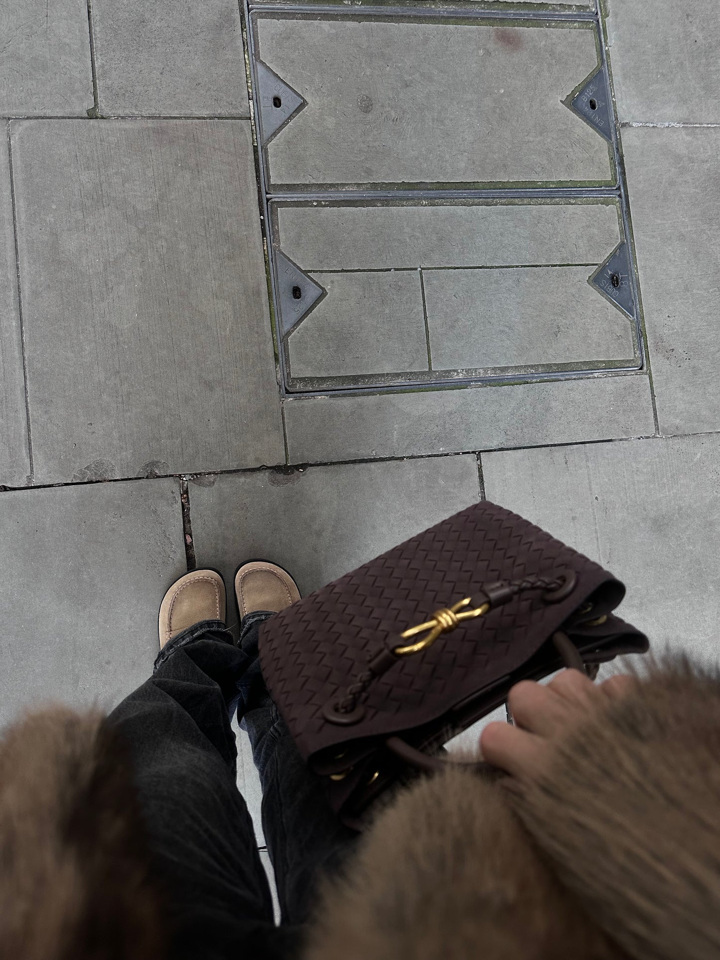 GIGI brushed woven handbag mini