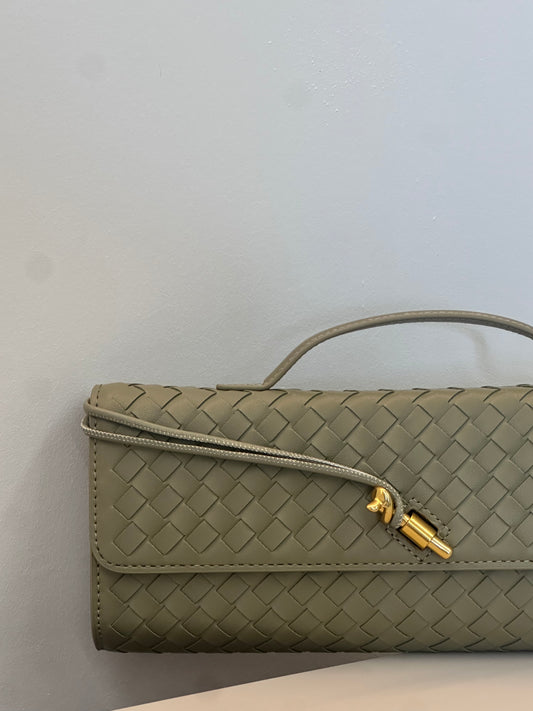 KELLY WOVEN ENVELOPE CLUTCH
