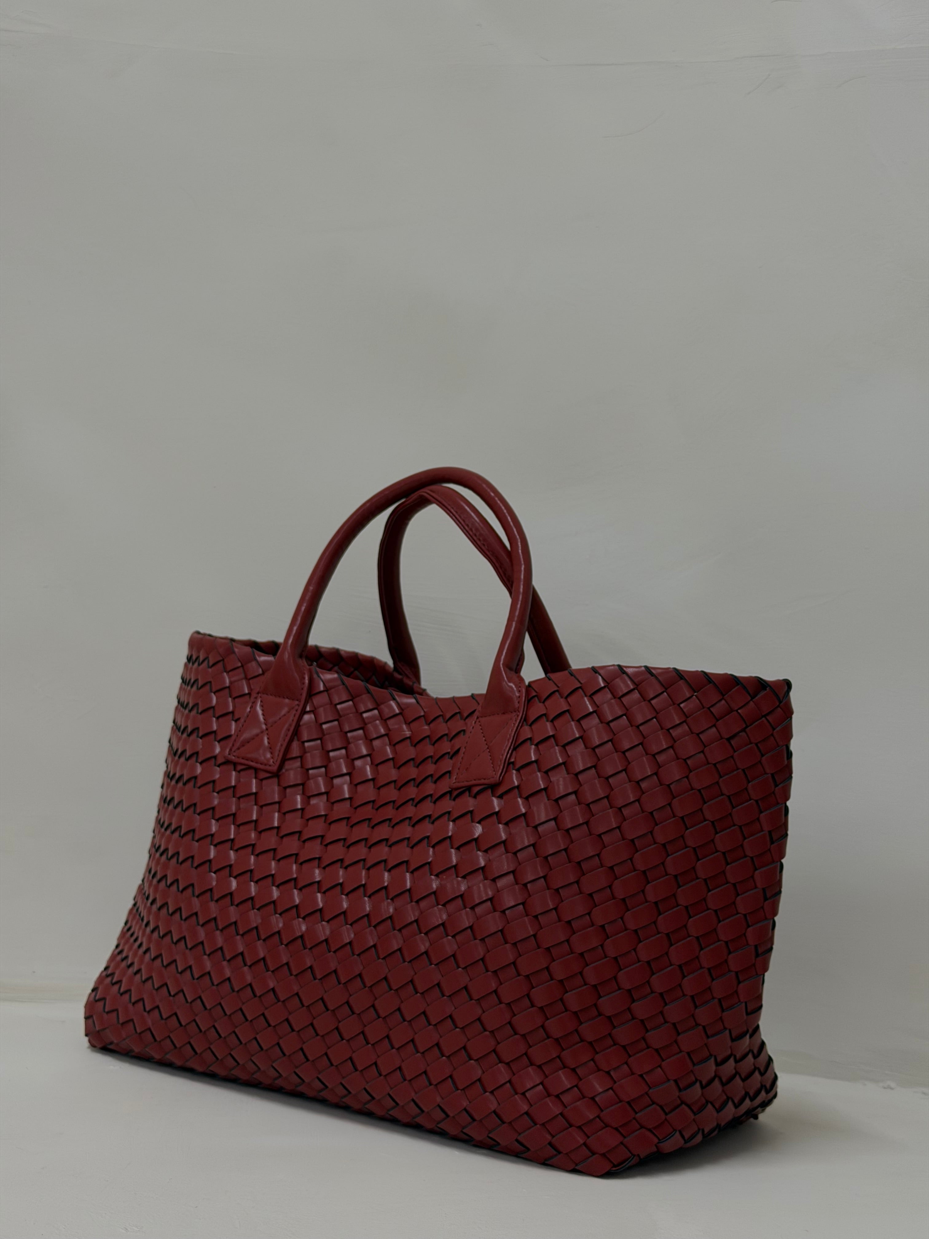 KIKI WOVEN TRANSFORM TOTE BAG