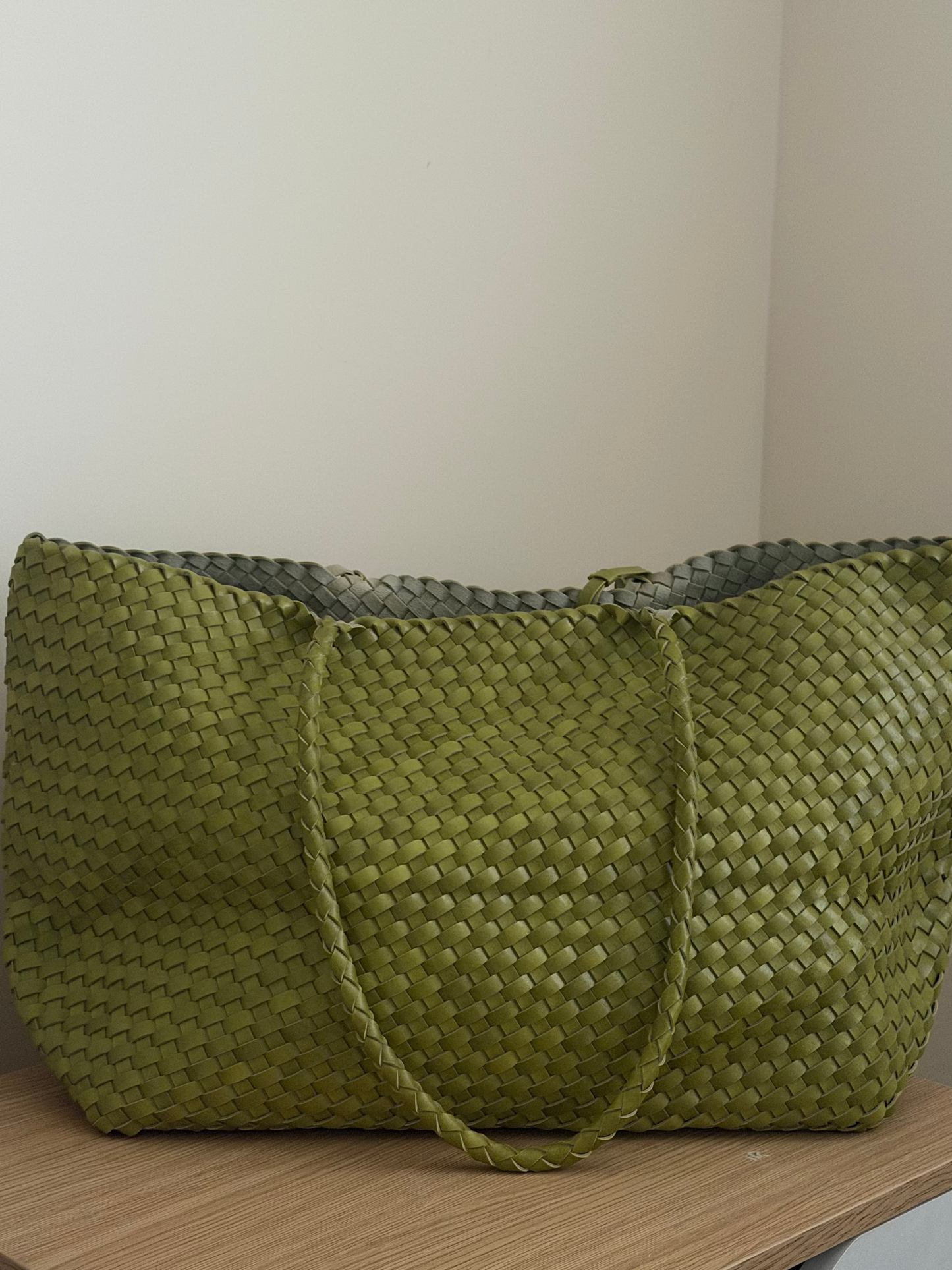 MOLLY TOTE BAG